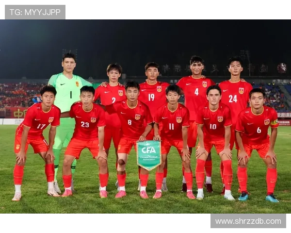 中国足球明星的崛起与挑战：从青训到国际赛场的奋斗历程